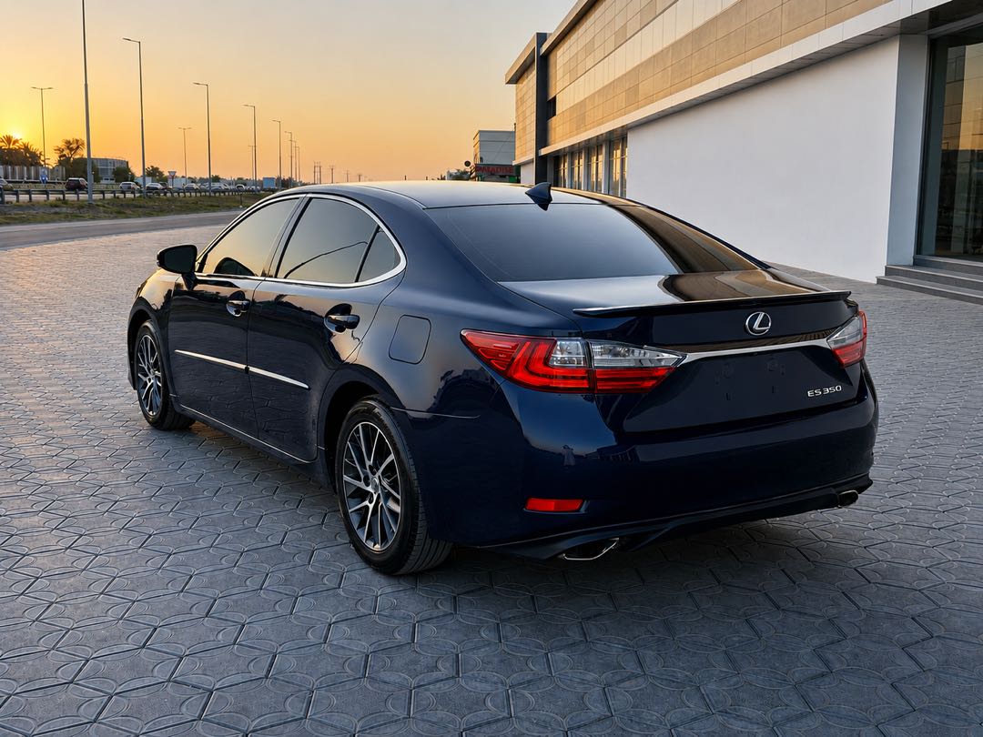 Car Image 2016 LEXUS ES 350