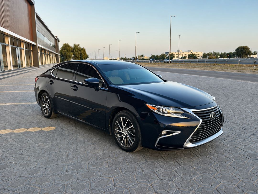Car Image 2016 LEXUS ES 350