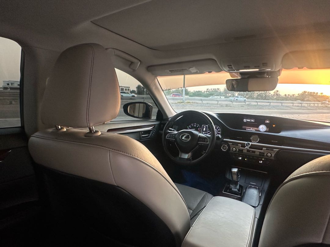 Car Image 2016 LEXUS ES 350