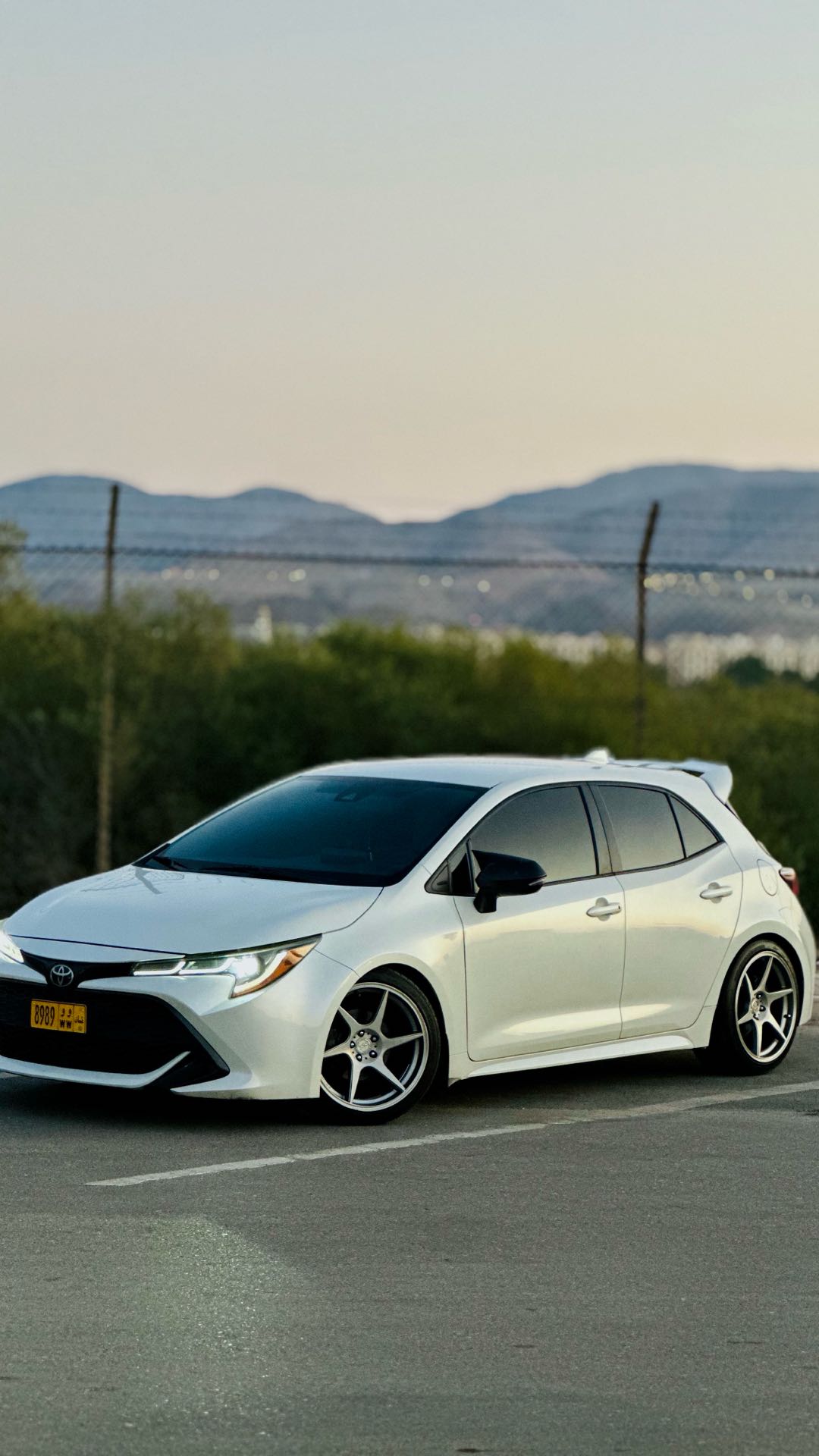 Car Image 2019 TOYOTA COROLLA SE