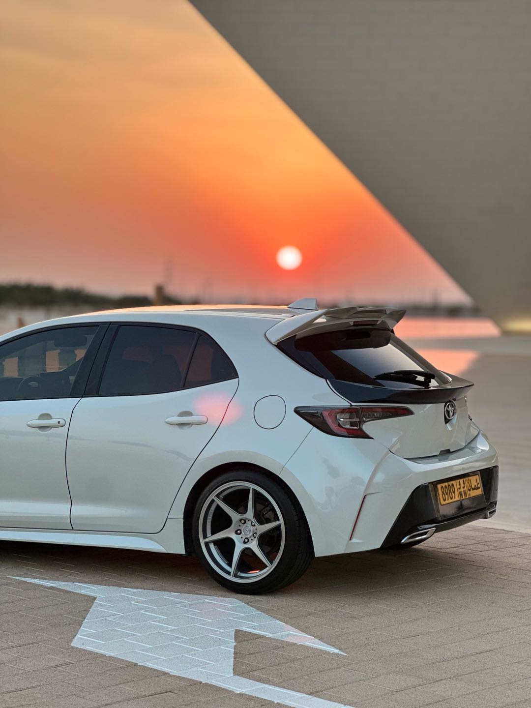 Car Image 2019 TOYOTA COROLLA SE