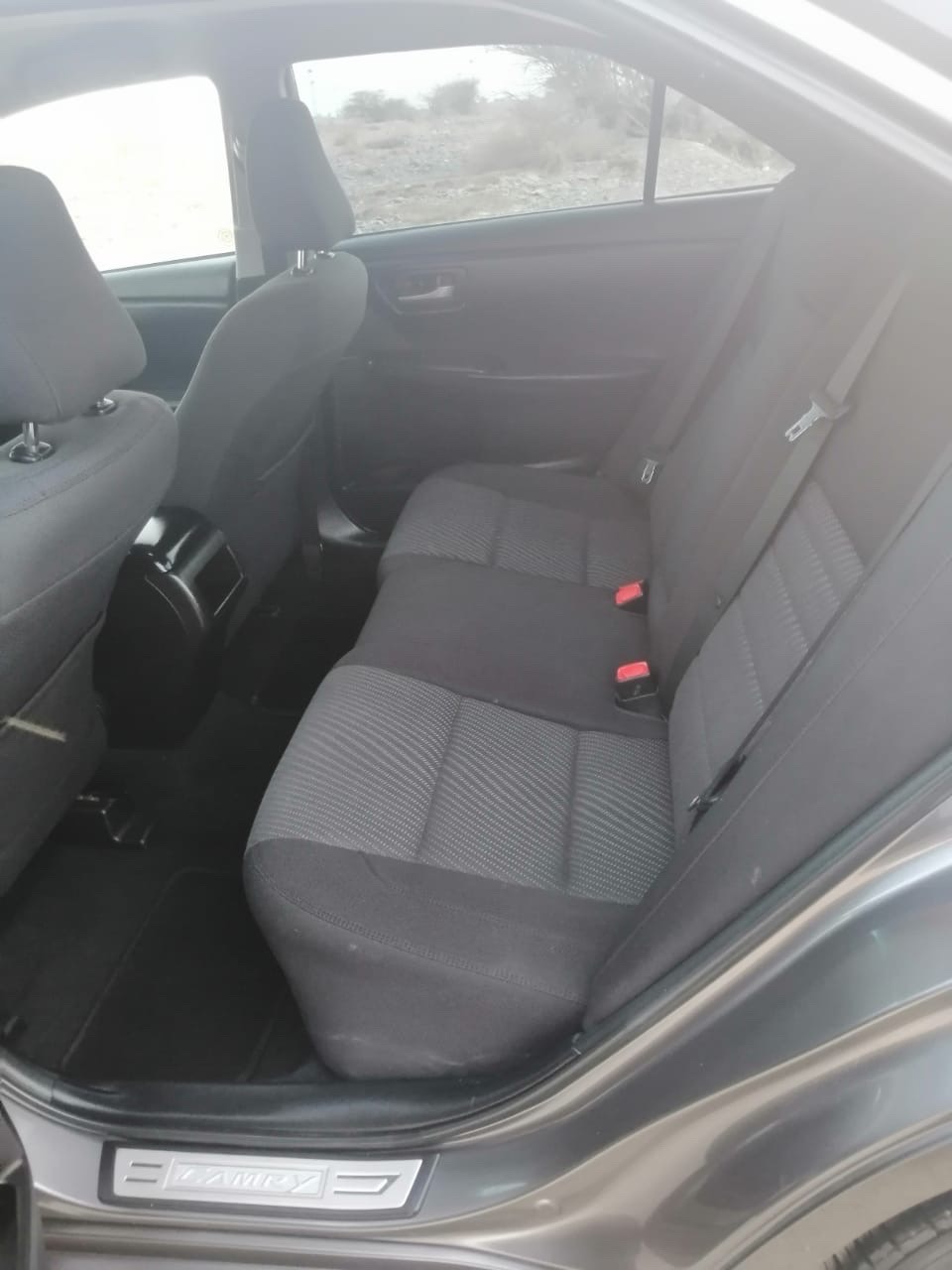 Car Image 2017 TOYOTA CAMRY LE