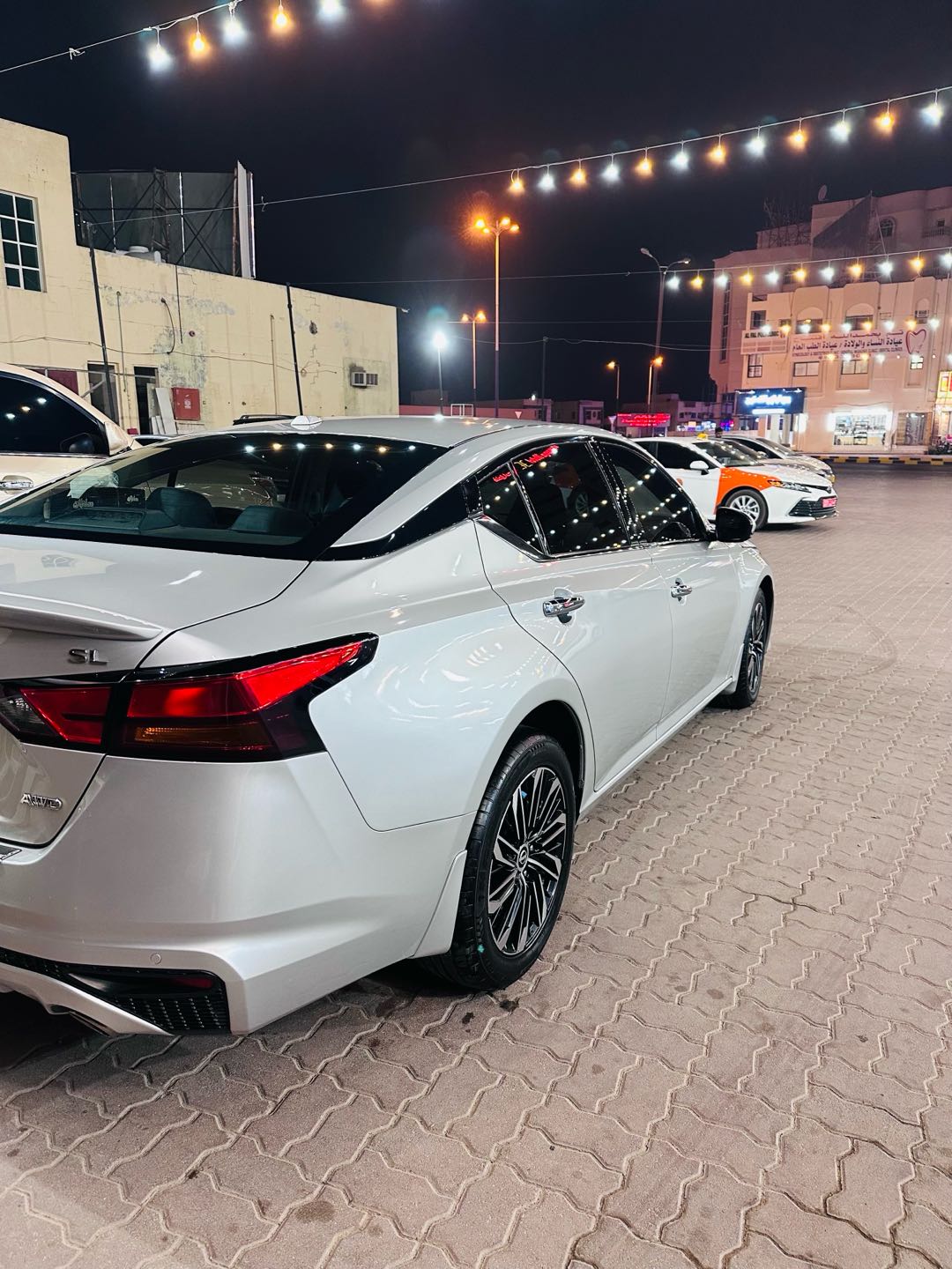 Car Image 2019 NISSAN ALTIMA SL