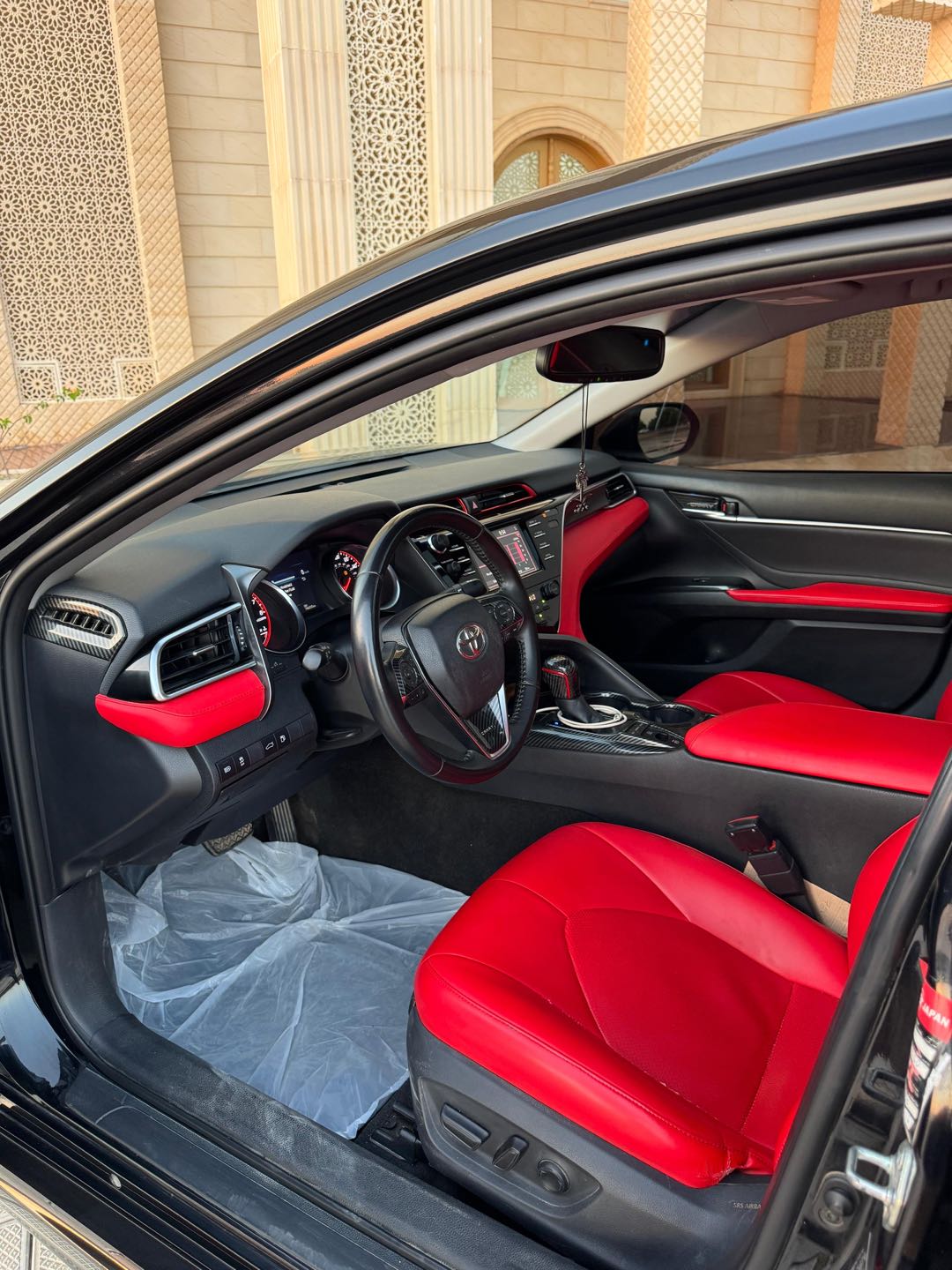 Car Image 2018 TOYOTA CAMRY XSE