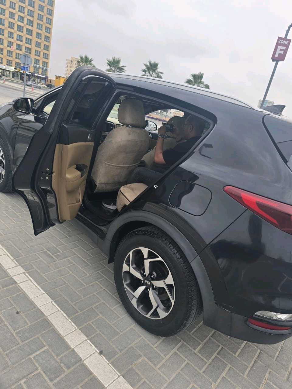 Car Image 2019 KIA SPORTAGE 