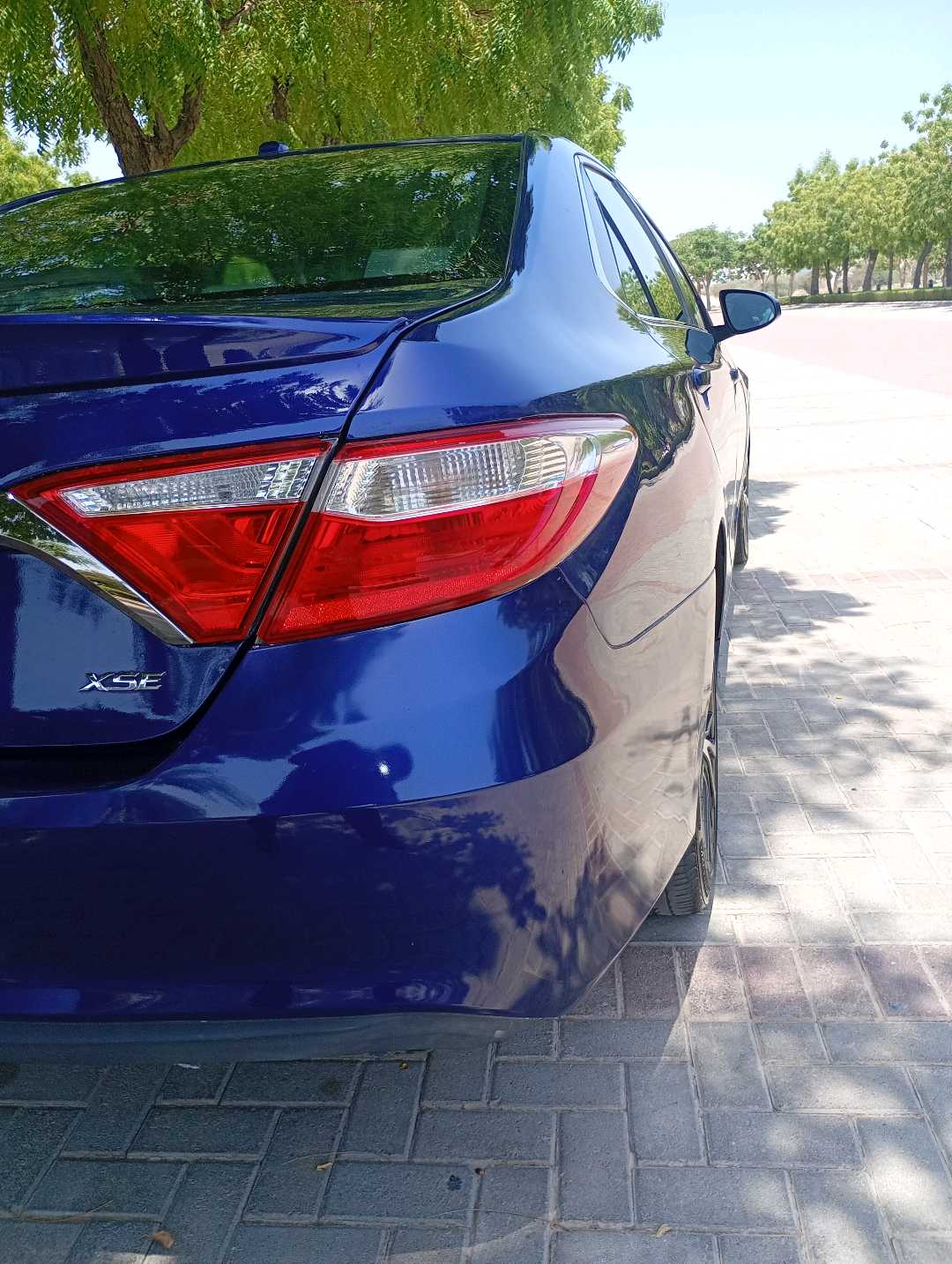 Car Image 2016 TOYOTA CAMRY XSE
