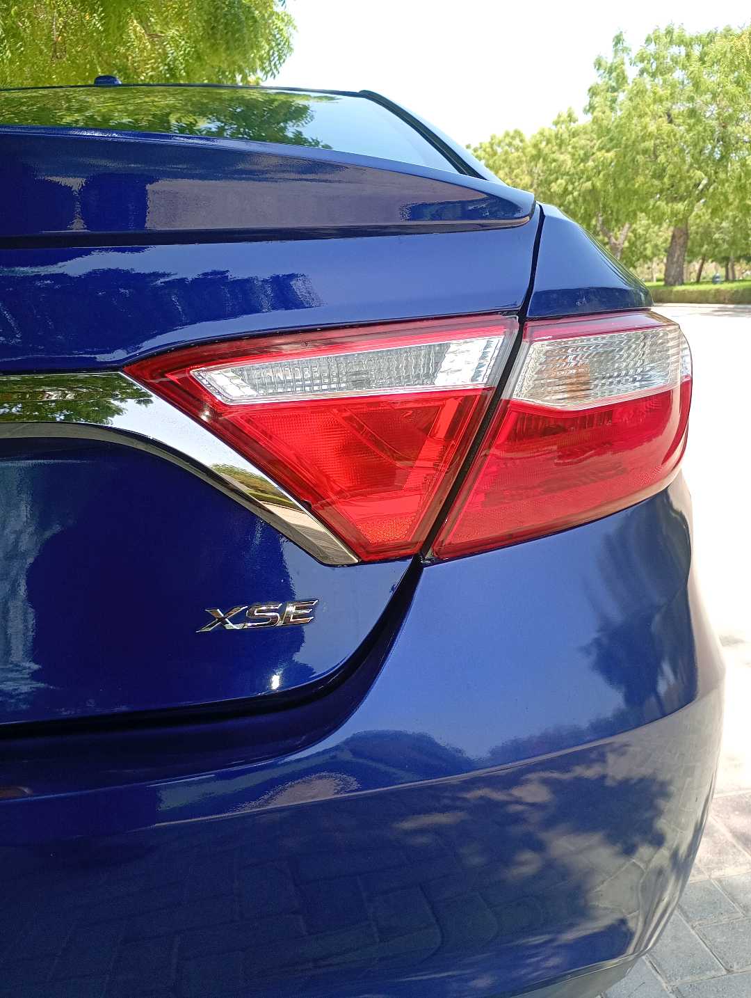 Car Image 2016 TOYOTA CAMRY XSE