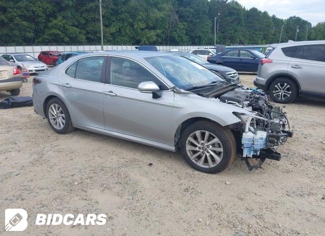 Car Image 2021 TOYOTA CAMRY