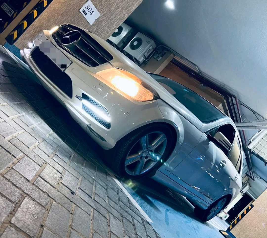 Car Image 2011 MERCEDES C Class