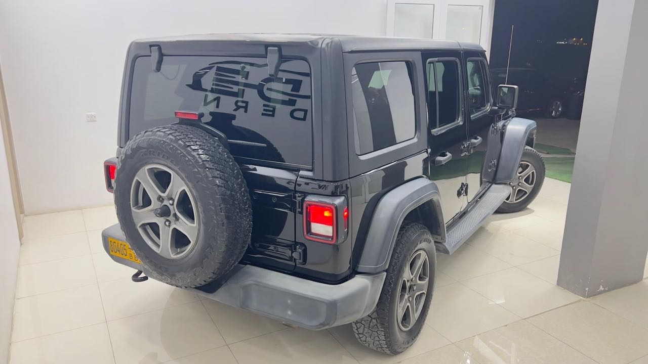 Car Image 2018 JEEP WRANGLER SAHARA