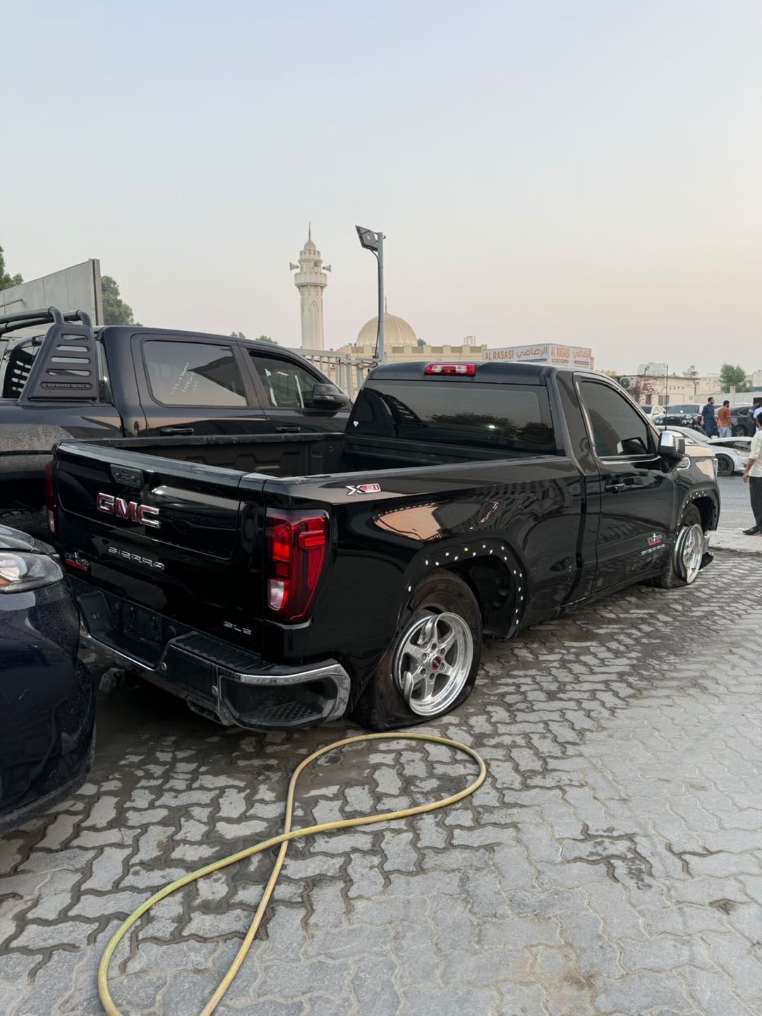 Car Image 2025 GMC SIERRA