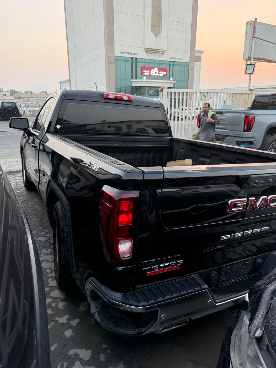 Car Image 2025 GMC SIERRA