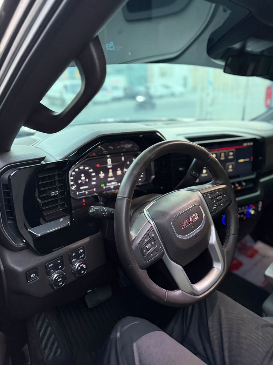 Car Image 2025 GMC SIERRA