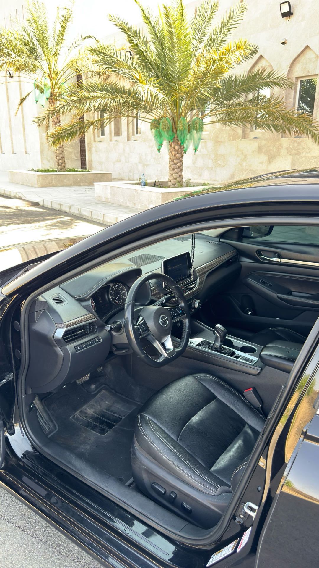 Car Image 2019 NISSAN ALTIMA SL