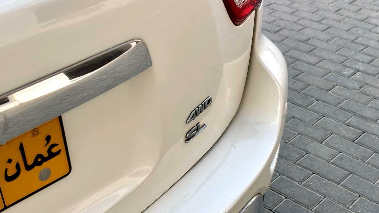 Car Image 2017 NISSAN PATHFINDER SL