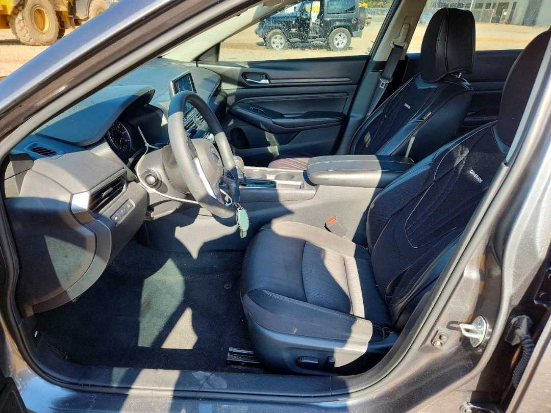 Car Image 2020 NISSAN ALTIMA