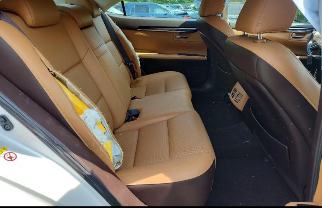 Car Image 2018 LEXUS ES