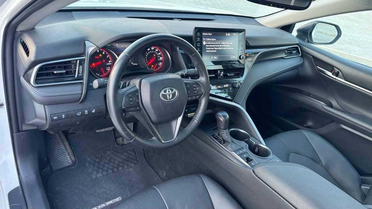 Car Image 2021 TOYOTA CAMRY XSE
