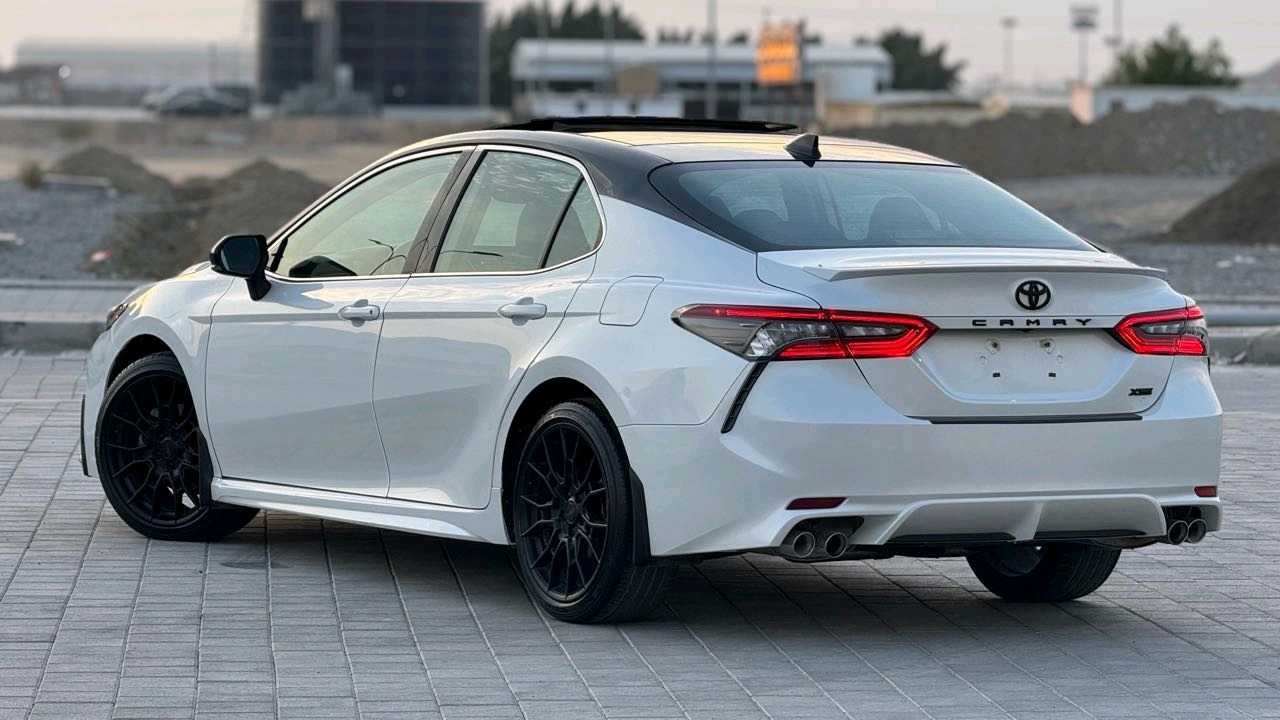Car Image 2021 TOYOTA CAMRY XSE