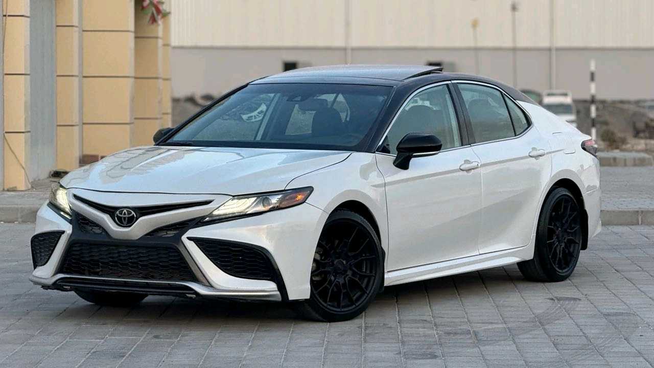 Car Image 2021 TOYOTA CAMRY XSE
