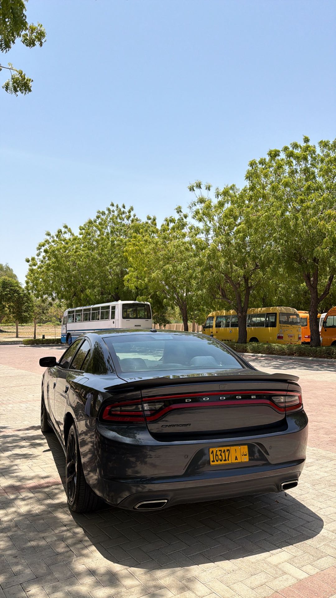 Car Image 2019 DODGE CHARGER SXT