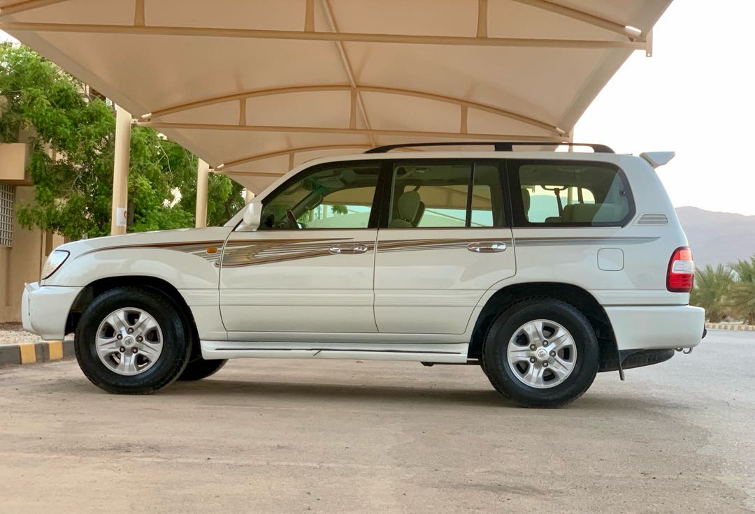 Car Image 2007 TOYOTA LAND CRUISER 
