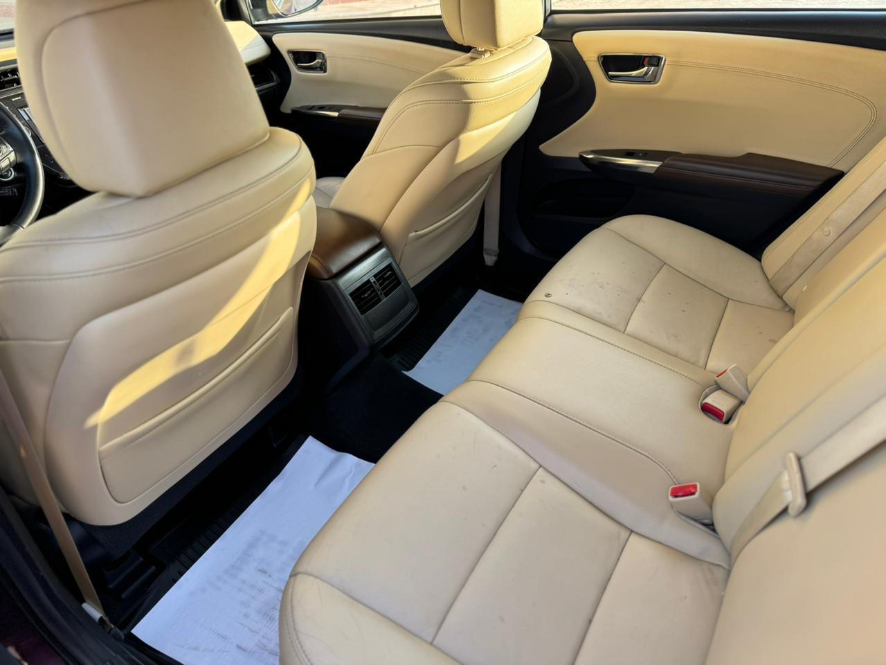 Car Image 2018 TOYOTA AVALON XLE