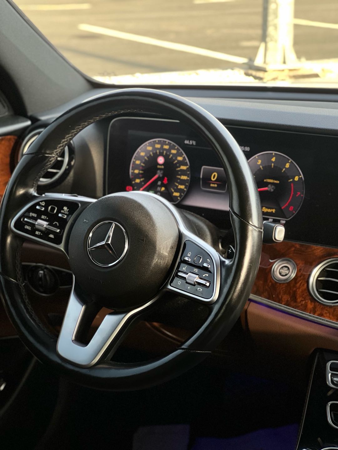 Car Image 2019 MERCEDES E Class 450