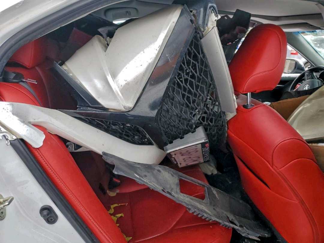 Car Image 2019 TOYOTA CAMRY