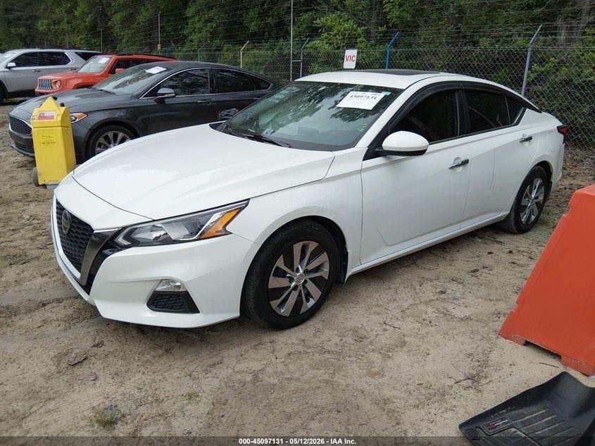 Car Image 2019 NISSAN ALTIMA