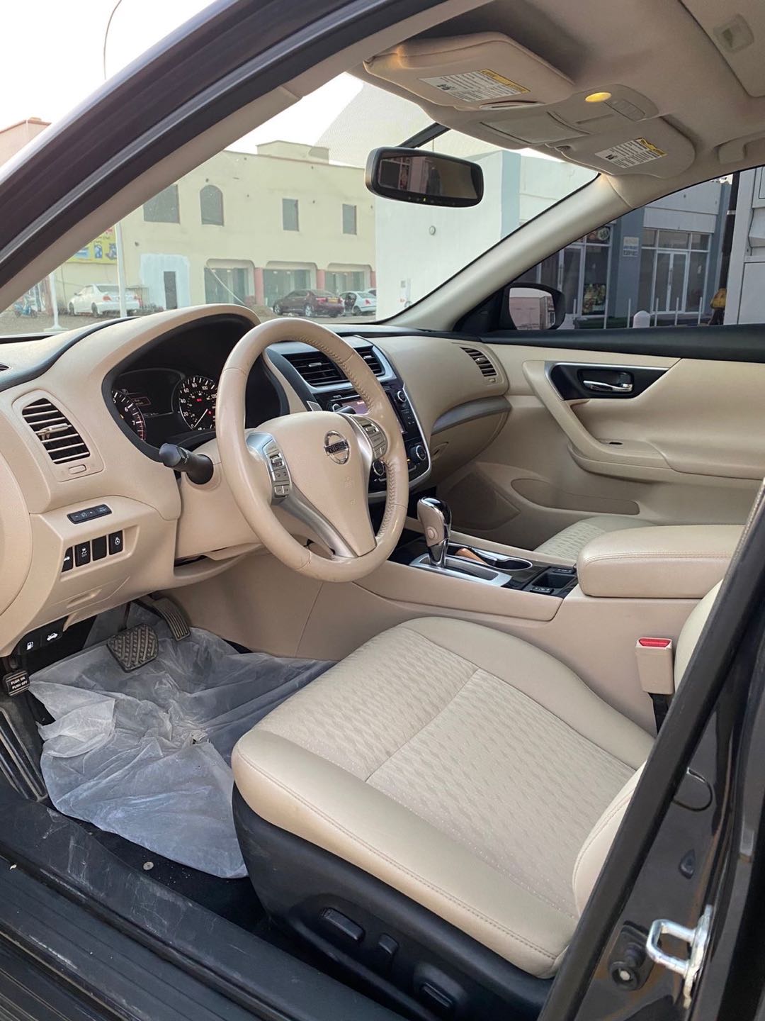 Car Image 2018 NISSAN ALTIMA SV