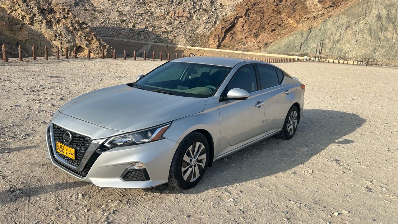 Car Image 2019 NISSAN ALTIMA S