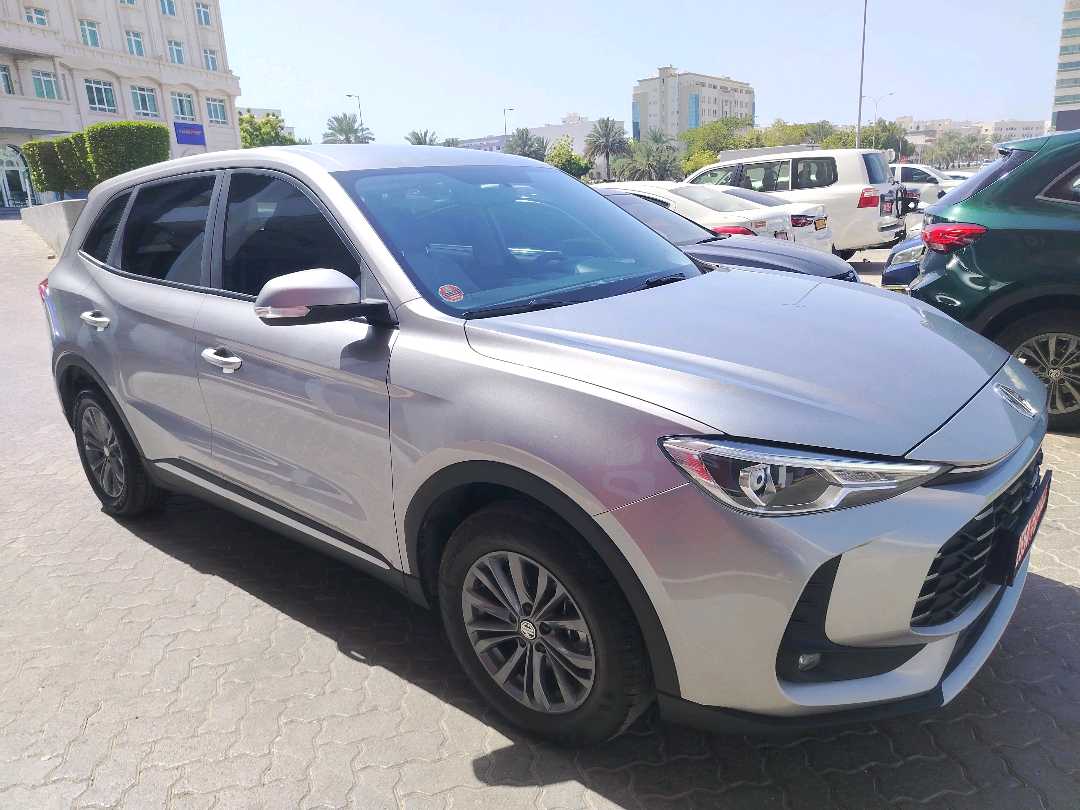أم جي ZS 2025