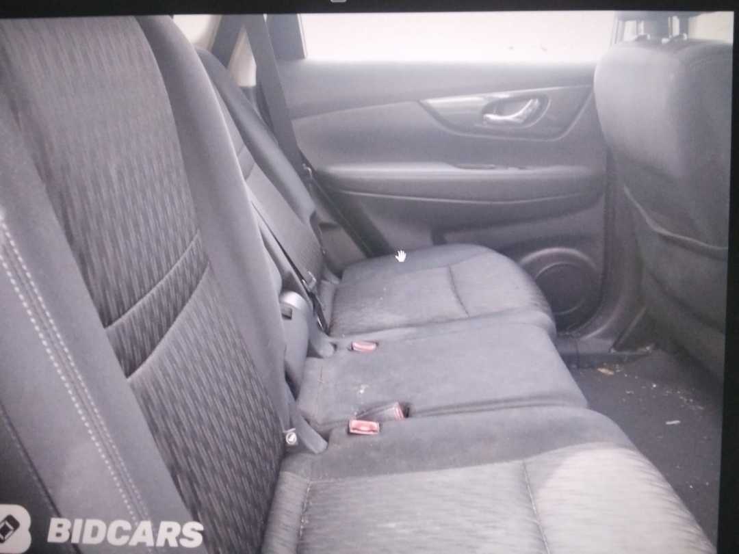 Car Image 2018 NISSAN ROGUE