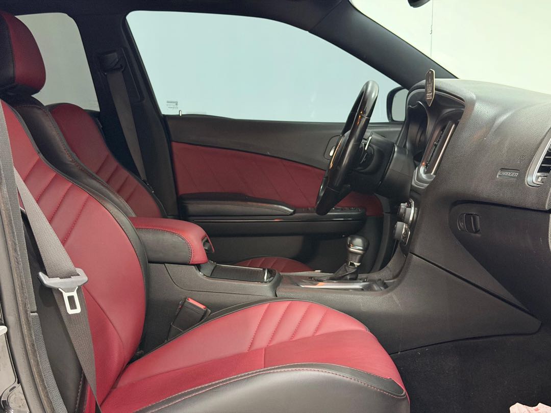 Car Image 2019 DODGE CHARGER R/T