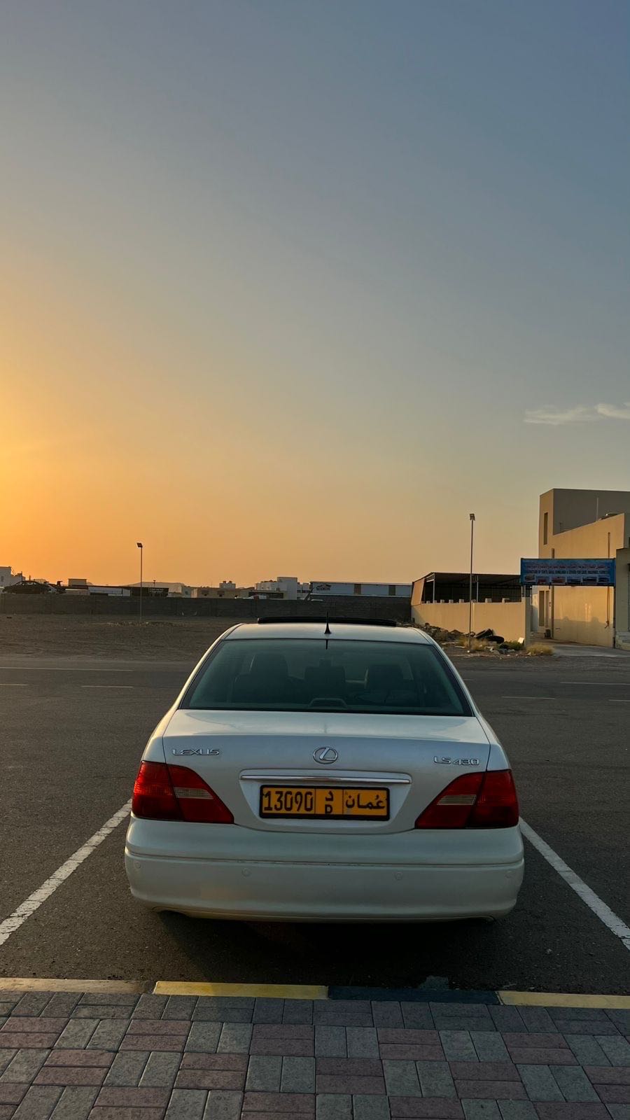 Car Image 2001 LEXUS LS 430