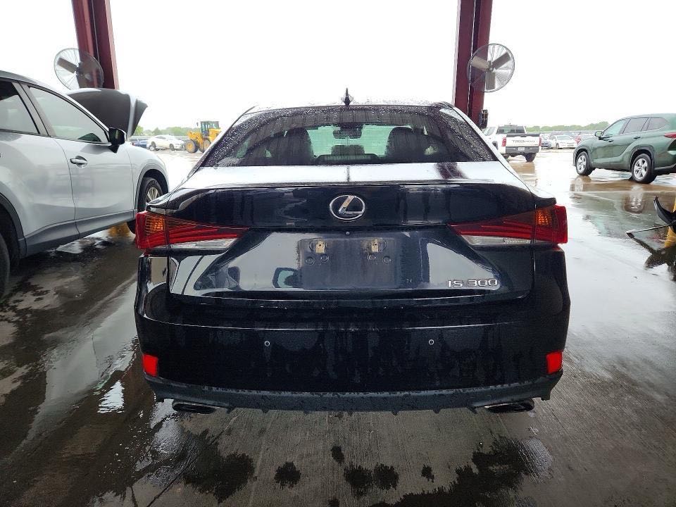 Car Image 2018 LEXUS IS