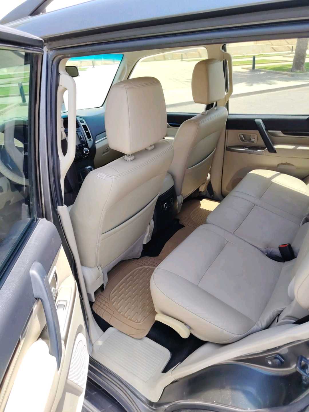 MITSUBISHI PAJERO 2019