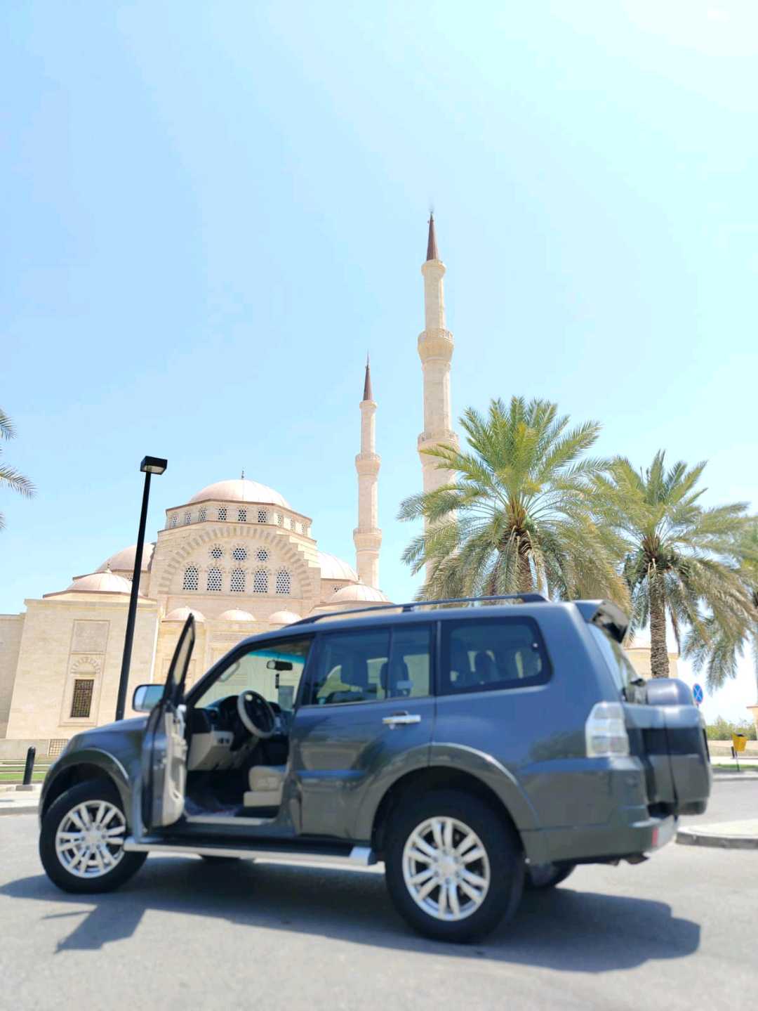 MITSUBISHI PAJERO 2019