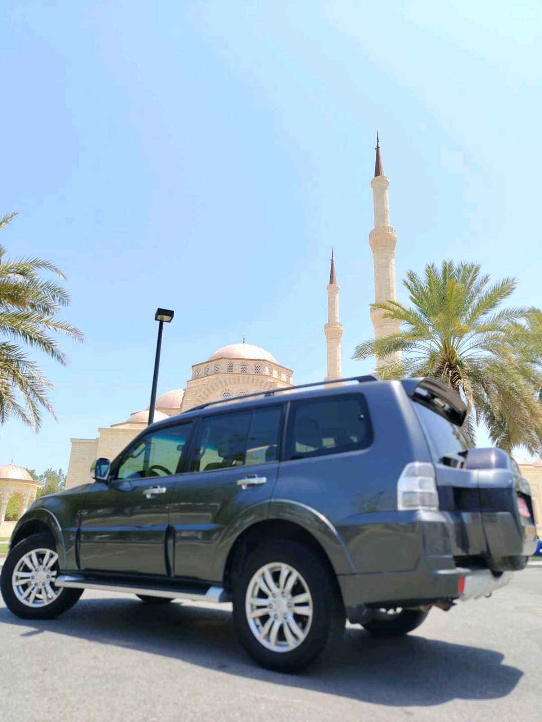 MITSUBISHI PAJERO 2019