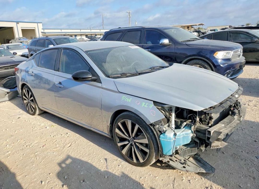 Car Image 2019 NISSAN ALTIMA