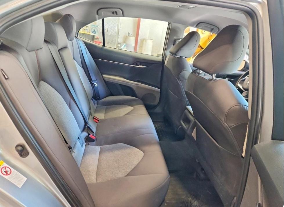 Car Image 2018 TOYOTA CAMRY