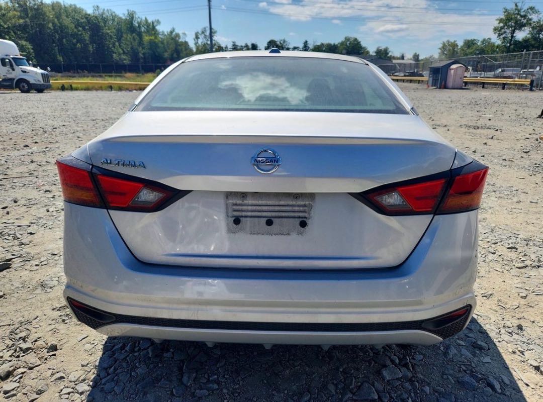 Car Image 2019 NISSAN ALTIMA