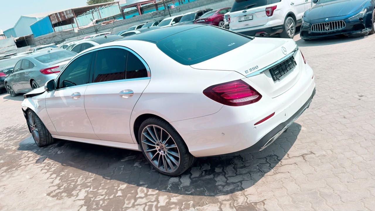 Car Image 2019 MERCEDES E Class