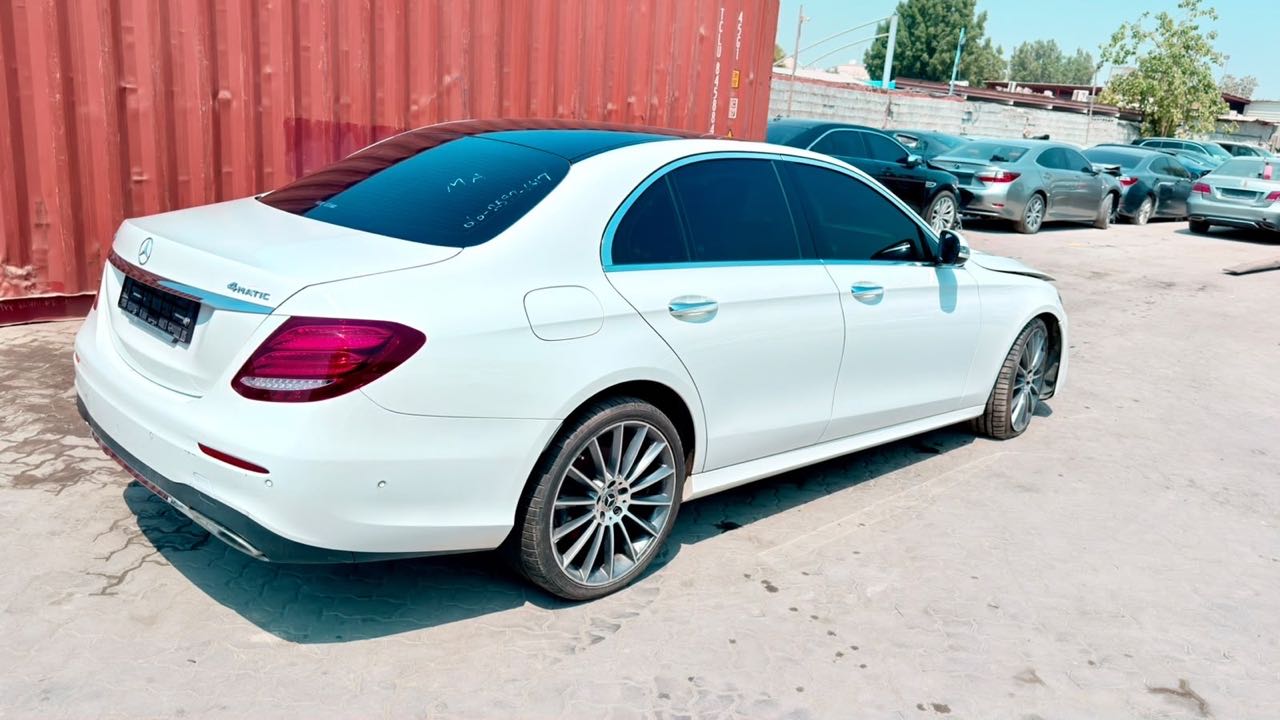 Car Image 2019 MERCEDES E Class