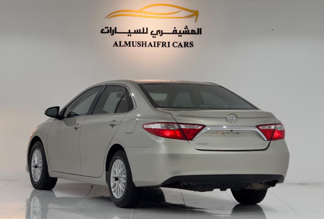 Car Image 2017 TOYOTA CAMRY LE