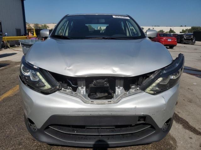 Car Image 2019 NISSAN ROGUE