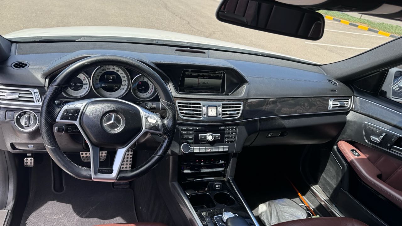 Car Image 2014 MERCEDES E Class 300