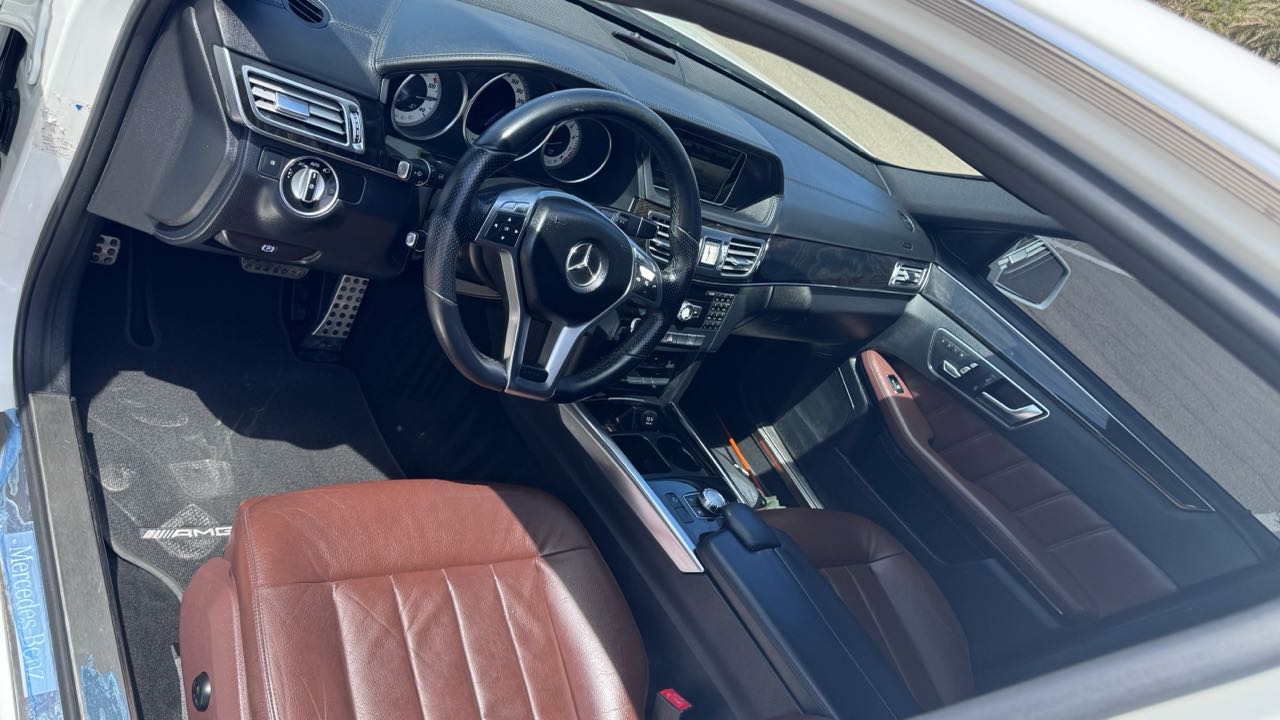 Car Image 2014 MERCEDES E Class 300