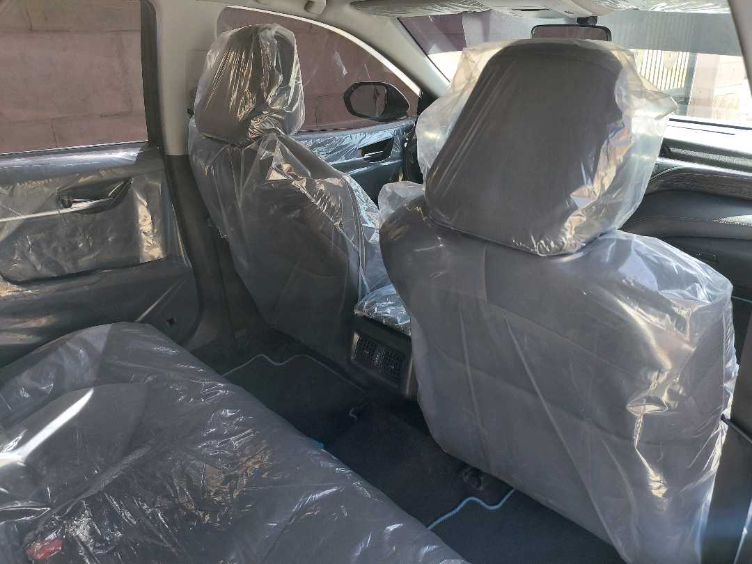 Car Image 2019 TOYOTA CAMRY LE